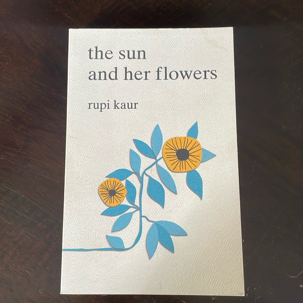 RUPI KAUR The Sun and Her Flowers Book Poetry Softcover gift book lover